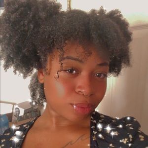 Meet your Posher, Tamia